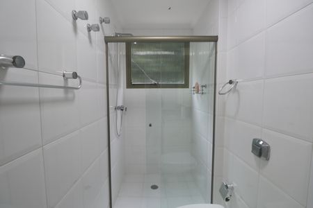 Apartamento para alugar com 360m², 5 quartos e 2 vagasBanheiro Suíte 4