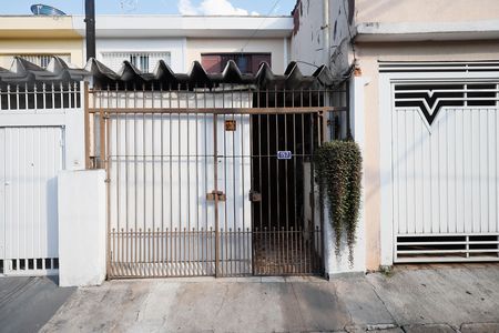 Casa à venda com 1000m², 2 quartos e 1 vaga Casa à venda com 1000m², 2 quartos e 1 vagaFachada