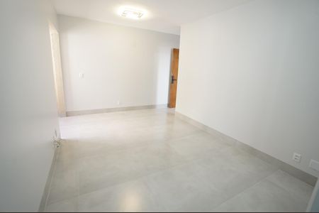 Apartamento à venda com 67m², 3 quartos e 1 vaga