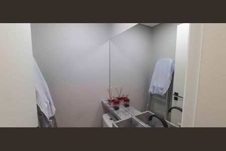 Apartamento à venda com 171m², 3 quartos e 3 vagas Apartamento à venda com 171m², 3 quartos e 3 vagasBanheiro de Serviço