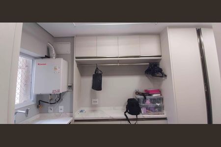 Apartamento à venda com 171m², 3 quartos e 3 vagas Apartamento à venda com 171m², 3 quartos e 3 vagasÁrea de Serviço