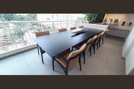 Apartamento à venda com 171m², 3 quartos e 3 vagas Apartamento à venda com 171m², 3 quartos e 3 vagasVaranda Gourmet