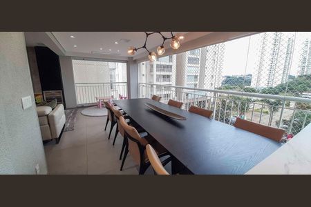 Apartamento à venda com 171m², 3 quartos e 3 vagas Apartamento à venda com 171m², 3 quartos e 3 vagasVaranda Gourmet