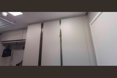 Apartamento à venda com 171m², 3 quartos e 3 vagas Apartamento à venda com 171m², 3 quartos e 3 vagasÁrea de Serviço