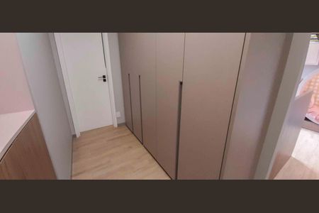 Apartamento à venda com 171m², 3 quartos e 3 vagas Apartamento à venda com 171m², 3 quartos e 3 vagasCloset da Suíte 3
