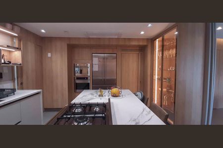 Apartamento à venda com 171m², 3 quartos e 3 vagas Apartamento à venda com 171m², 3 quartos e 3 vagasCozinha