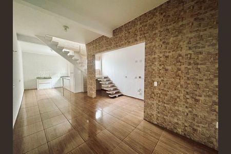 Casa para alugar com 100m², 3 quartos e 2 vagas Casa para alugar com 100m², 3 quartos e 2 vagasSala