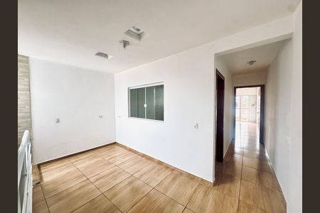 Casa para alugar com 100m², 3 quartos e 2 vagas Casa para alugar com 100m², 3 quartos e 2 vagasHall