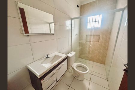 Casa para alugar com 100m², 3 quartos e 2 vagas Casa para alugar com 100m², 3 quartos e 2 vagasBanheiro 2