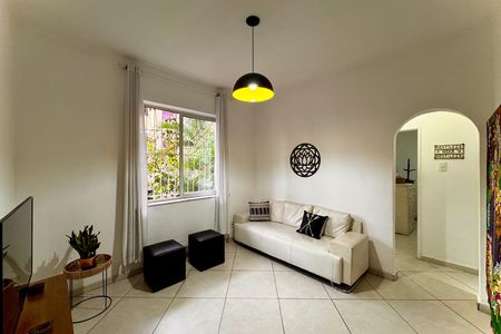 Apartamento para alugar com 60m², 2 quartos e sem vaga