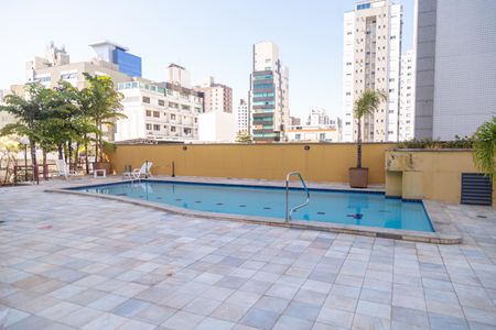 Apartamento à venda com 50m², 1 quarto e 1 vaga Apartamento à venda com 50m², 1 quarto e 1 vagaÁrea comum - Piscina