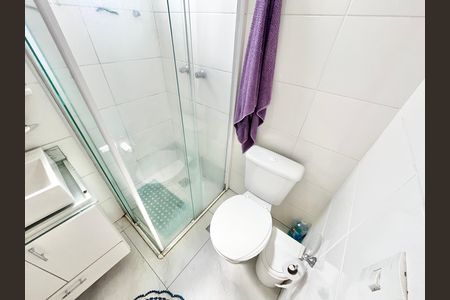 Apartamento à venda com 47m², 2 quartos e 1 vaga Apartamento à venda com 47m², 2 quartos e 1 vagaBanheiro