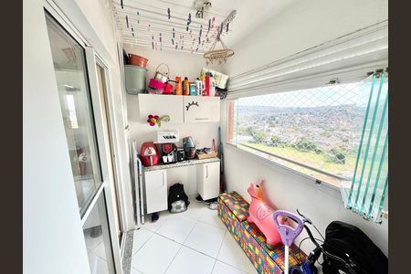 Apartamento à venda com 47m², 2 quartos e 1 vaga Apartamento à venda com 47m², 2 quartos e 1 vagaVaranda/Área de Serviço Vista