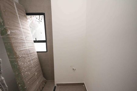Apartamento à venda com 66m², 2 quartos e sem vaga Apartamento à venda com 66m², 2 quartos e sem vagaBanheiro