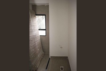 Apartamento à venda com 66m², 2 quartos e sem vaga Apartamento à venda com 66m², 2 quartos e sem vagaBanheiro