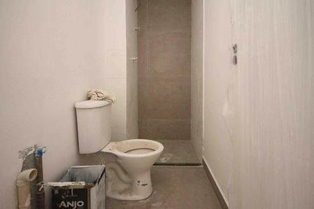 Apartamento à venda com 41m², 2 quartos e sem vaga Apartamento à venda com 41m², 2 quartos e sem vagaBanheiro