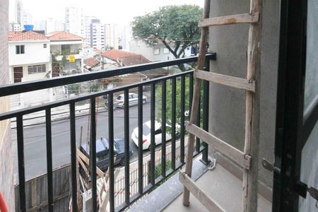 Apartamento à venda com 41m², 2 quartos e sem vaga Apartamento à venda com 41m², 2 quartos e sem vagaVaranda