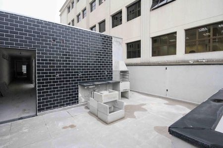 Apartamento à venda com 33m², 2 quartos e sem vaga Apartamento à venda com 33m², 2 quartos e sem vagaÁrea comum - Churrasqueira
