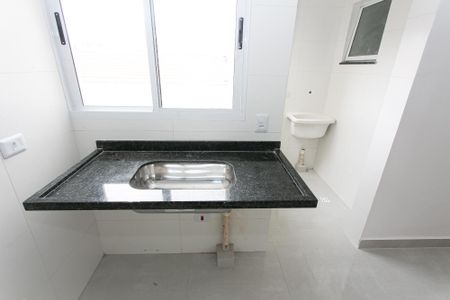 Cozinha de apartamento para alugar com 1 quarto, 45m² em Vila Dalila, São Paulo