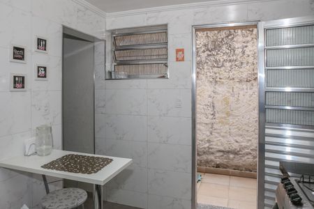 Casa de condomínio à venda com 90m², 2 quartos e 1 vaga Casa de condomínio à venda com 90m², 2 quartos e 1 vagaCozinha