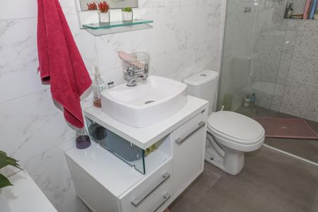 Casa de condomínio à venda com 90m², 2 quartos e 1 vaga Casa de condomínio à venda com 90m², 2 quartos e 1 vagaBanheiro