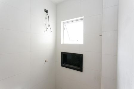 Apartamento à venda com 45m², 2 quartos e sem vaga Apartamento à venda com 45m², 2 quartos e sem vagaBanheiro