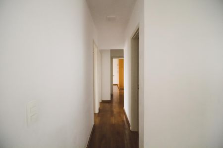 Apartamento à venda com 156m², 4 quartos e 3 vagas Apartamento à venda com 156m², 4 quartos e 3 vagasCorredor
