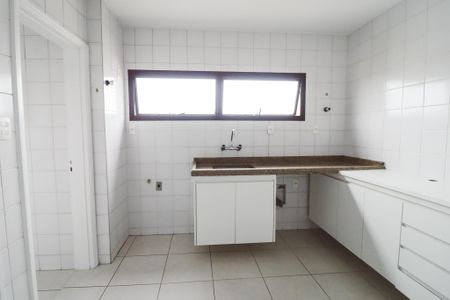 Apartamento à venda com 156m², 4 quartos e 3 vagas Apartamento à venda com 156m², 4 quartos e 3 vagasCozinha