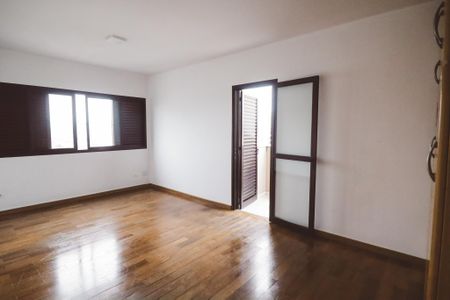 Apartamento à venda com 156m², 4 quartos e 3 vagas Apartamento à venda com 156m², 4 quartos e 3 vagasQuarto Suíte