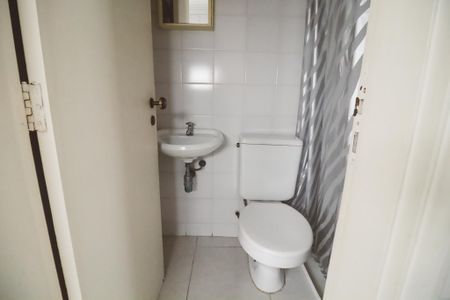 Apartamento à venda com 156m², 4 quartos e 3 vagas Apartamento à venda com 156m², 4 quartos e 3 vagasBanheiro de serviço
