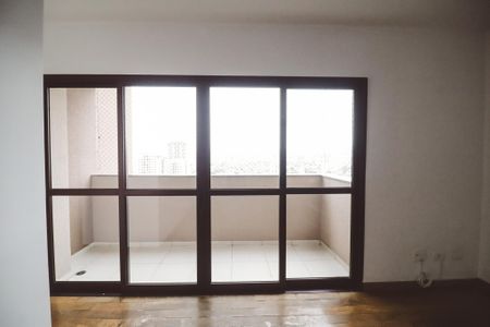 Apartamento à venda com 156m², 4 quartos e 3 vagas Apartamento à venda com 156m², 4 quartos e 3 vagasVaranda da Sala