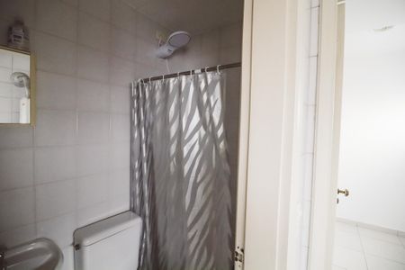 Apartamento à venda com 156m², 4 quartos e 3 vagas Apartamento à venda com 156m², 4 quartos e 3 vagasBanheiro de serviço
