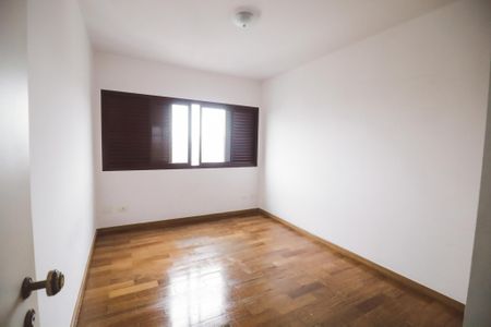 Apartamento à venda com 156m², 4 quartos e 3 vagas Apartamento à venda com 156m², 4 quartos e 3 vagasQuarto 2