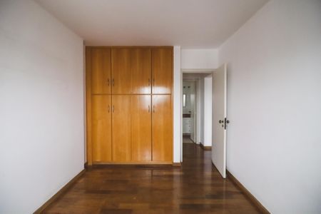 Apartamento à venda com 156m², 4 quartos e 3 vagas Apartamento à venda com 156m², 4 quartos e 3 vagasQuarto 2