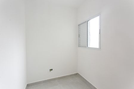 Quarto 2 de apartamento para alugar com 2 quartos, 45m² em Vila Dalila, São Paulo