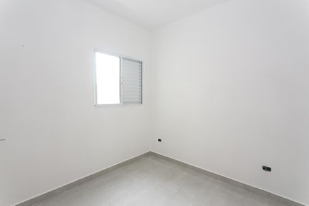 Quarto 1 de apartamento para alugar com 2 quartos, 45m² em Vila Dalila, São Paulo