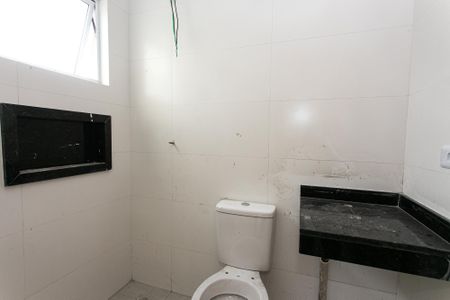 Banheiro de kitnet/studio à venda com 0 quarto, 45m² em Vila Dalila, São Paulo