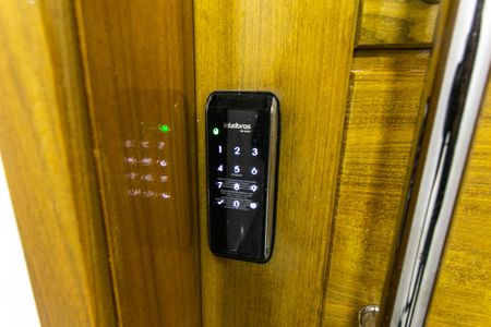 Apartamento à venda com 45m², 2 quartos e sem vaga Apartamento à venda com 45m², 2 quartos e sem vagaFechadura Eletrônica