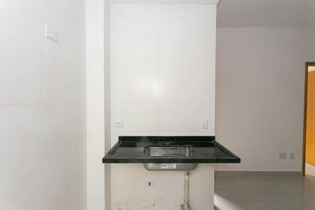 Cozinha de apartamento para alugar com 2 quartos, 45m² em Vila Dalila, São Paulo