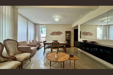 Apartamento à venda com 95m², 3 quartos e 2 vagas Apartamento à venda com 95m², 3 quartos e 2 vagasSala