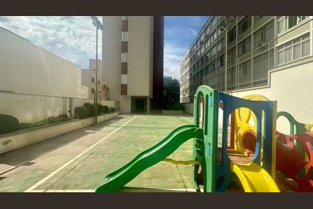 Apartamento à venda com 95m², 3 quartos e 2 vagas Apartamento à venda com 95m², 3 quartos e 2 vagasÁrea comum