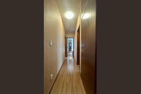 Apartamento à venda com 95m², 3 quartos e 2 vagas Apartamento à venda com 95m², 3 quartos e 2 vagasCorredor