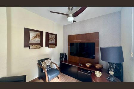 Apartamento à venda com 95m², 3 quartos e 2 vagas Apartamento à venda com 95m², 3 quartos e 2 vagasQuarto