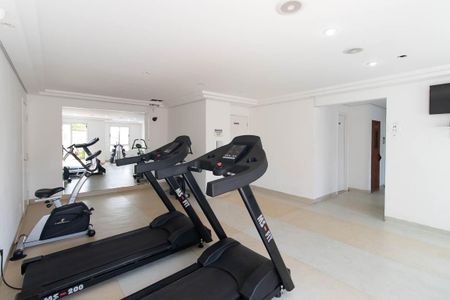 Apartamento para alugar com 67m², 2 quartos e 2 vagas Apartamento para alugar com 67m², 2 quartos e 2 vagasÁrea comum - Academia