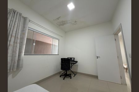 Casa à venda com 39m², 2 quartos e 1 vaga Casa à venda com 39m², 2 quartos e 1 vagaQuarto 01