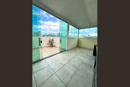 Apartamento para alugar com 130m², 3 quartos e 2 vagas