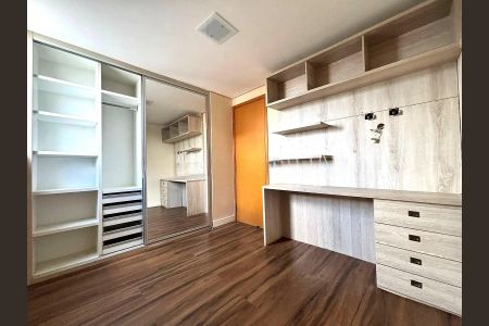Apartamento para alugar com 130m², 3 quartos e 2 vagas