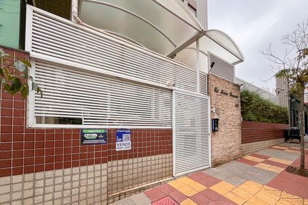 Apartamento à venda com 161m², 3 quartos e 3 vagasFachada + plaquinha