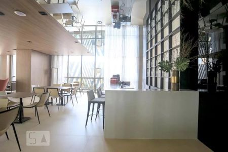 Studio para alugar com 36m², 1 quarto e 1 vaga Studio para alugar com 36m², 1 quarto e 1 vagaÁrea comum - Salão de festas