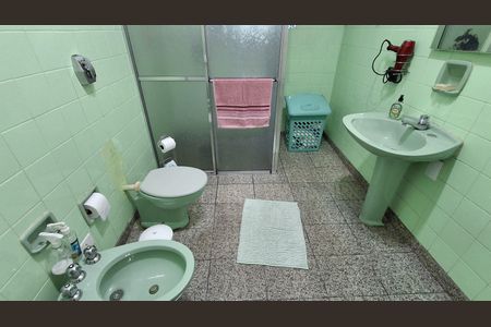 Casa à venda com 159m², 3 quartos e 1 vaga Casa à venda com 159m², 3 quartos e 1 vagaBanheiro Social